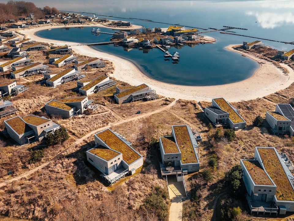 Beach Resort Punt West