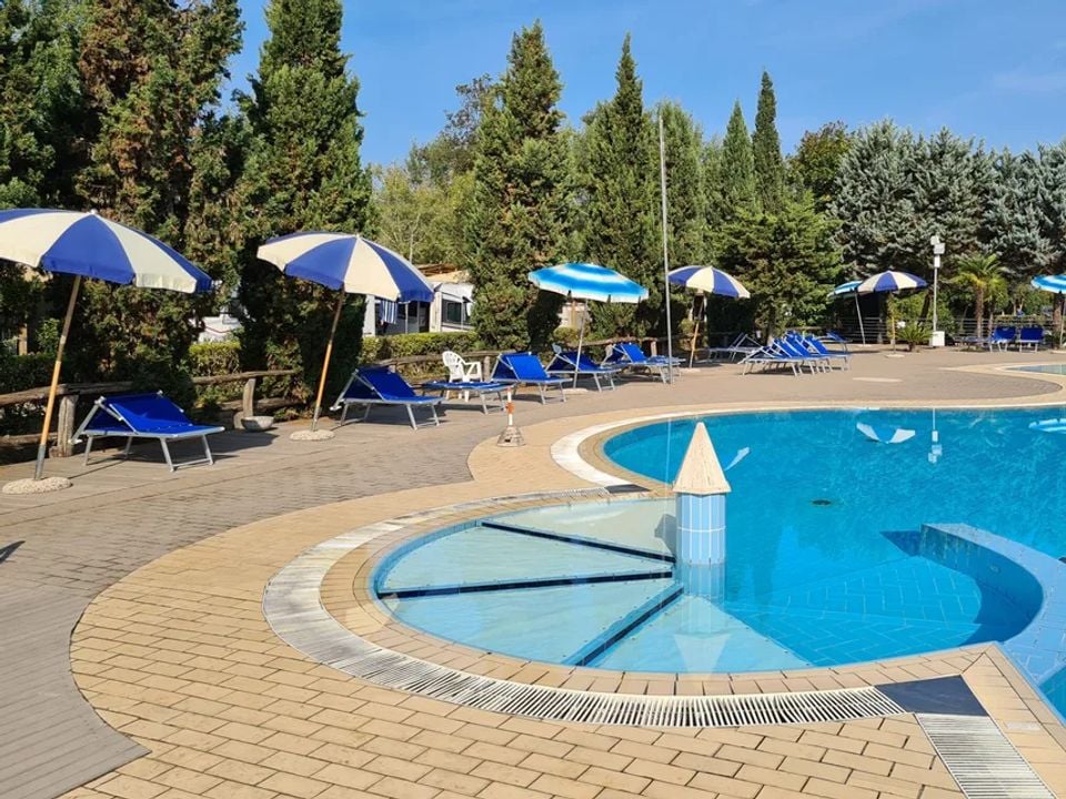 europe-tents-campeggio-paradiso