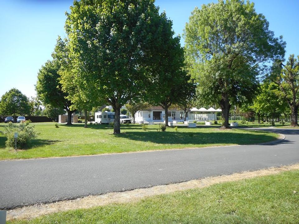 Camping La Gatine - Camping Indre-et-Loire