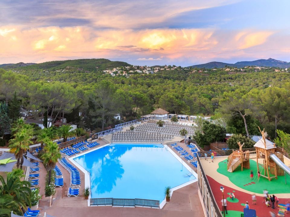 impressie Camping Holiday Green