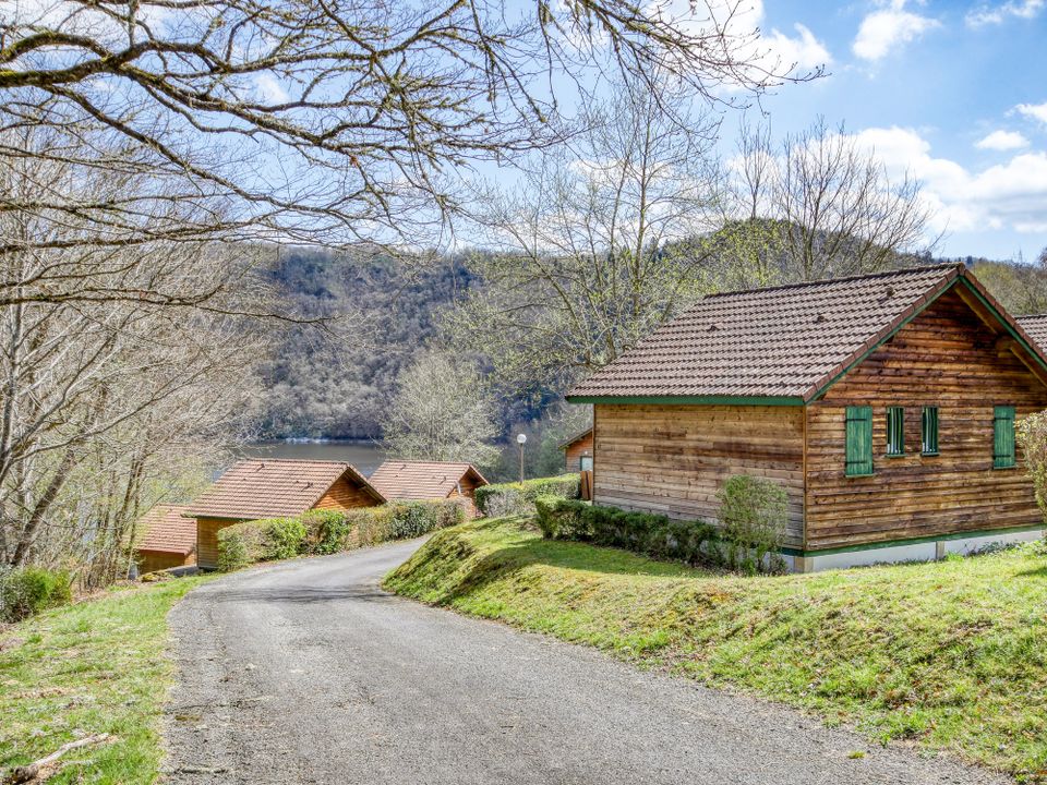Hameau de Chalets de La Chazotte - Camping Puy-de-Dôme