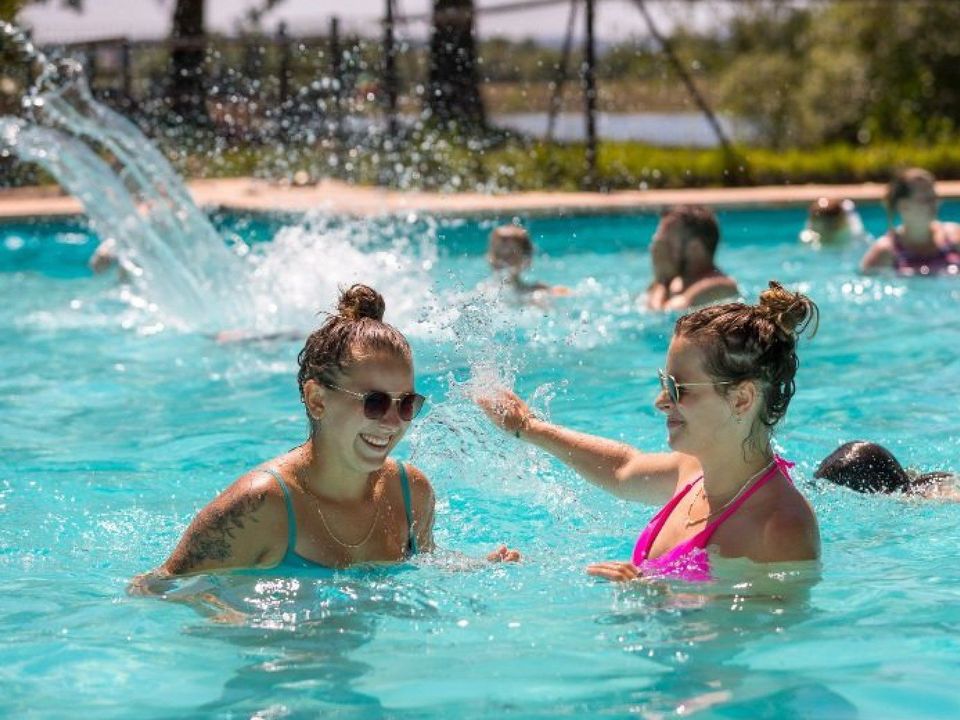Camping Aux Rives du Soleil - Camping Ain
