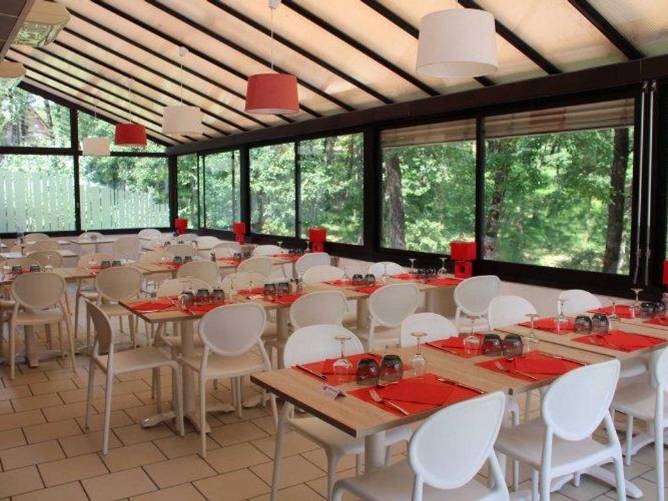 VVF Villages - Les Pierres Rouges - Collonges-la-Rouge - Camping Corrèze