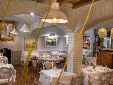 Pierre & Vacances Hotel Pirineos Figueres - Girona