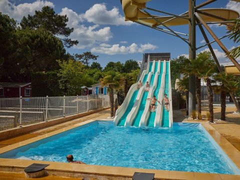 Tour Operateur et particuliers sur camping La Pinède Les Mathes - Funpass non inclus - Camping Charente-Maritime