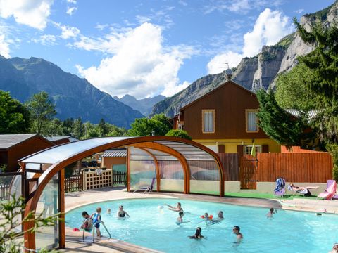 Flower camping A La Rencontre du Soleil  - Camping Isère