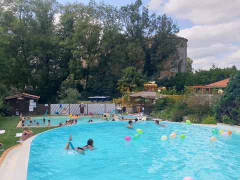 Camping Les Lacs de Courtes - Camping Gers
