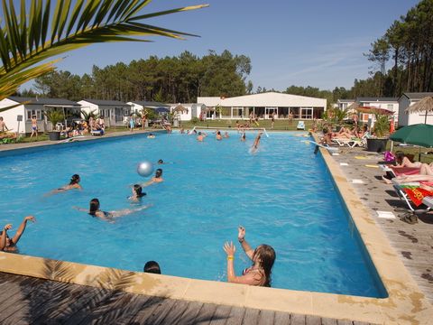 Camping Land's Hause Bungalow - Camping Lissabon