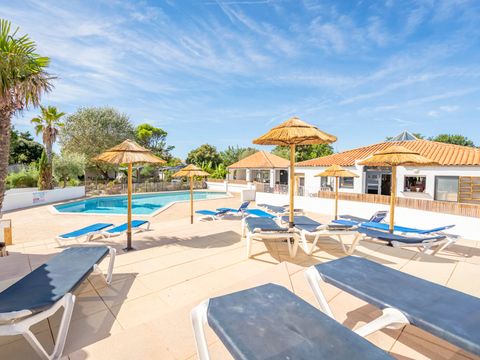 Camping Paradis A La Corniche - Charente-Maritime