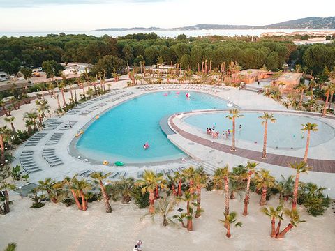 Tour Opérateur sur camping 5* à Port Grimaud - Camping Var