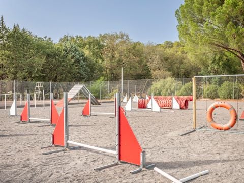 Camping Domaine de Gaujac - Camping Paradis - Gard