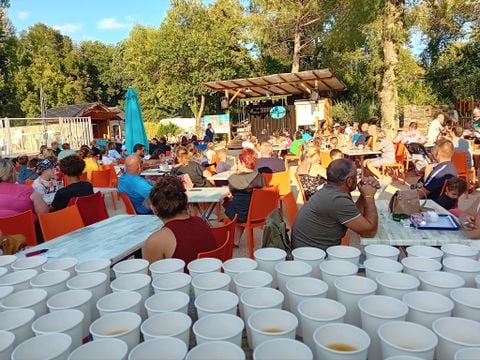Camping Domaine de Gaujac - Camping Paradis - Gard