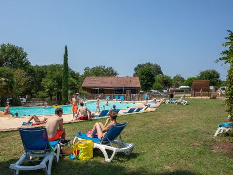 Camping Le Rocher de la Cave - Camping Dordogne