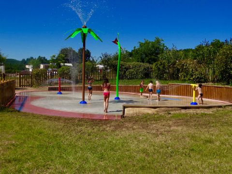 Camping Le Rocher de la Cave - Camping Dordogne