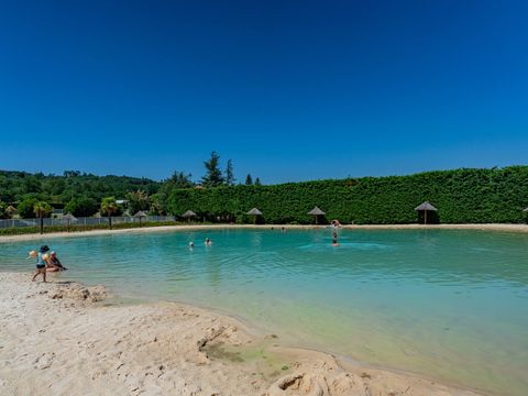 Camping Le Château de Galaure - Drôme