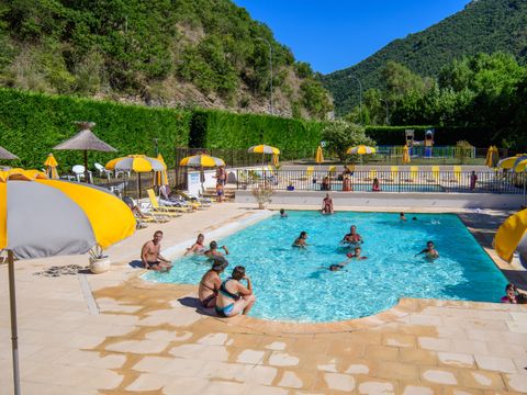 Camping Les Eaux Chaudes - Camping Alpes-de-Haute-Provence