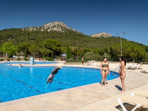Camping Castell Montgri - Camping Girona - Afbeelding N°0