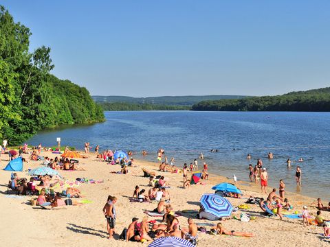 Camping Le Lac des Vieilles Forges - Camping Ardennen - Afbeelding N°0