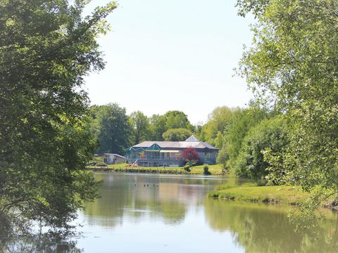 Camping Le Val de Landrouet - Camping Côtes-d'Armor
