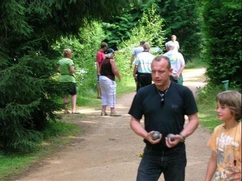 Camping les Chelles - Puy-de-Dôme