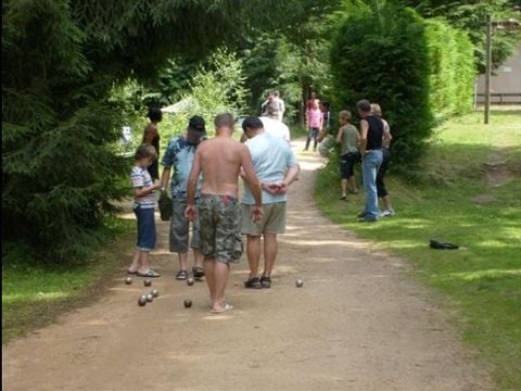 Camping les Chelles - Puy-de-Dôme