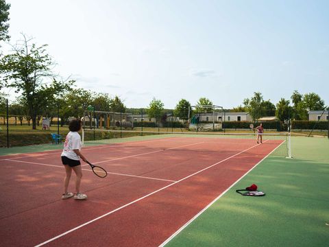 Camping Siblu Domaine de Dugny - Funpass Inclus - Loir-et-Cher