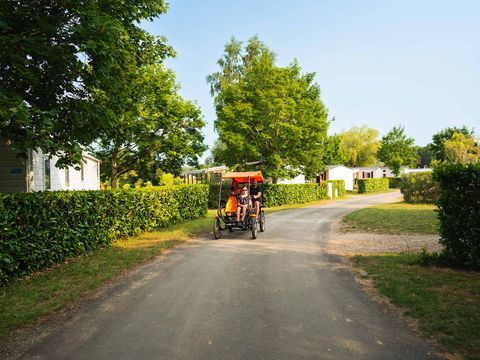 Camping Siblu Domaine de Dugny - Funpass Inclus - Loir-et-Cher