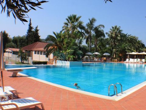 Camping Residence Trivento - Camping Salerno - Afbeelding N°2