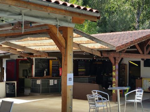 Camping Les Vignes - Lot