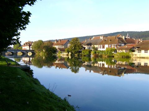 Camping les Promenades Quingey - Camping Doubs