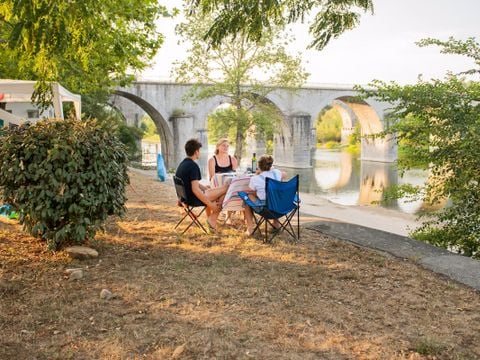 Camping RCN La Bastide en Ardèche - Camping Ardèche - Afbeelding N°2