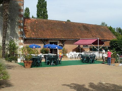 Camping Château de la Rolandière - Indre-et-Loire
