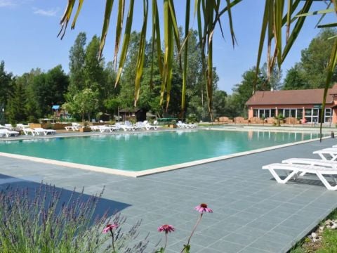 Camping Les 3 Lacs du Soleil  - Isère - Afbeelding N°2