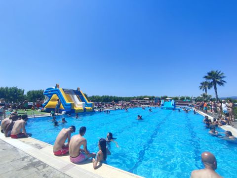 Camping Resort Els Pins - Camping Barcelona