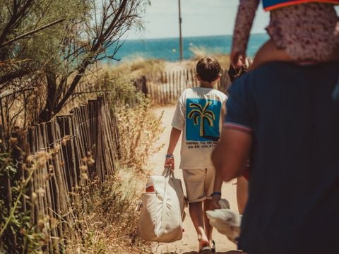 Camping Les Tamaris et Les Portes Du Soleil  - Hérault - Afbeelding N°0