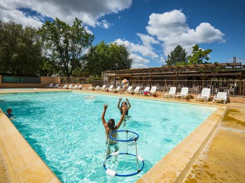 Flower Camping Le Saint Michelet - Camping Gard