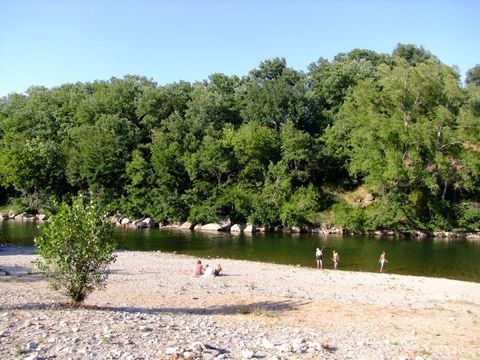 Camping Lou Rouchetou - Ardèche