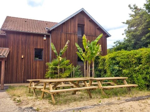 Camping Les Deux Vallees - Dordogne