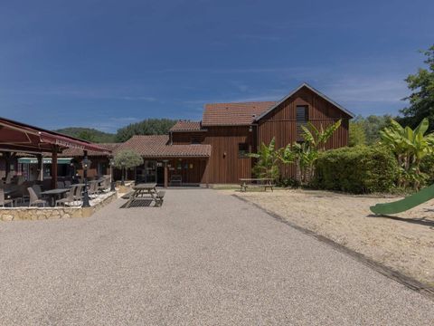 Camping Les Deux Vallees - Dordogne