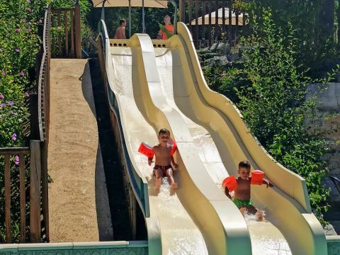 Camping Les Charmes - Dordogne