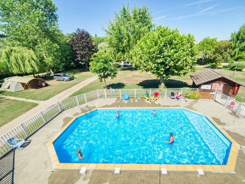 Camping Les Bords Du Guiers - Camping Savoie