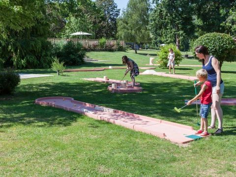Camping Les Gorges Du Chambon - Ciela Village - Charente