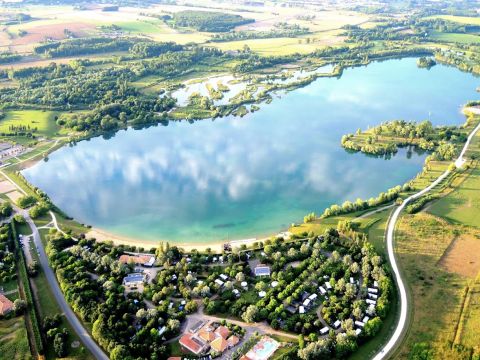 Camping du Lac de Saint-Cyr - Camping Vienne