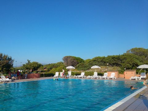 Camping Village Li Nibari - Camping Sassari
