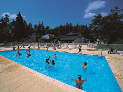 VVF Villages - Le Fjord Jurassien - Maisod - Camping Jura