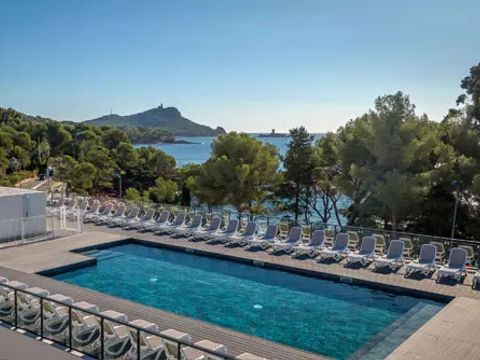 SOWELL RESIDENCES Les Chênes Verts - Camping Var