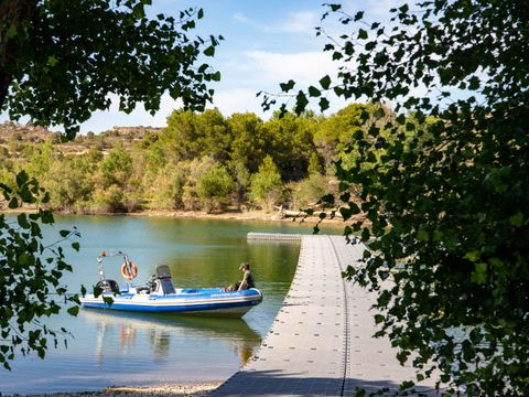 Camping Taiga Lake Caspe - Camping Zaragoza