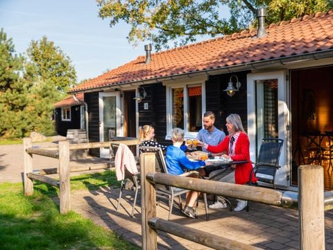 Attractie- & Vakantiepark Slagharen - Camping Hardenberg - Afbeelding N°2