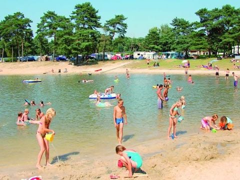 Oostappen park Blauwe Meer - Camping Belgisch Limburg