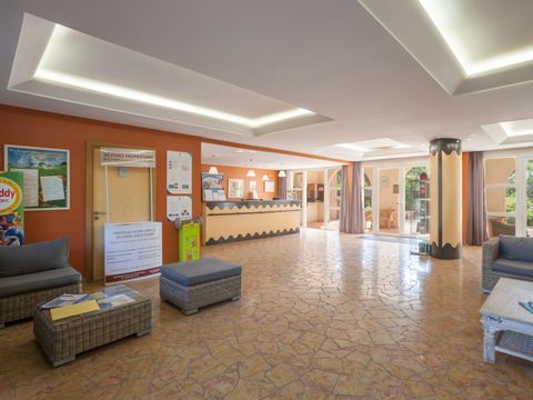 Pierre & Vacances Résidence Le Hameau de la Pinède - Camping Var